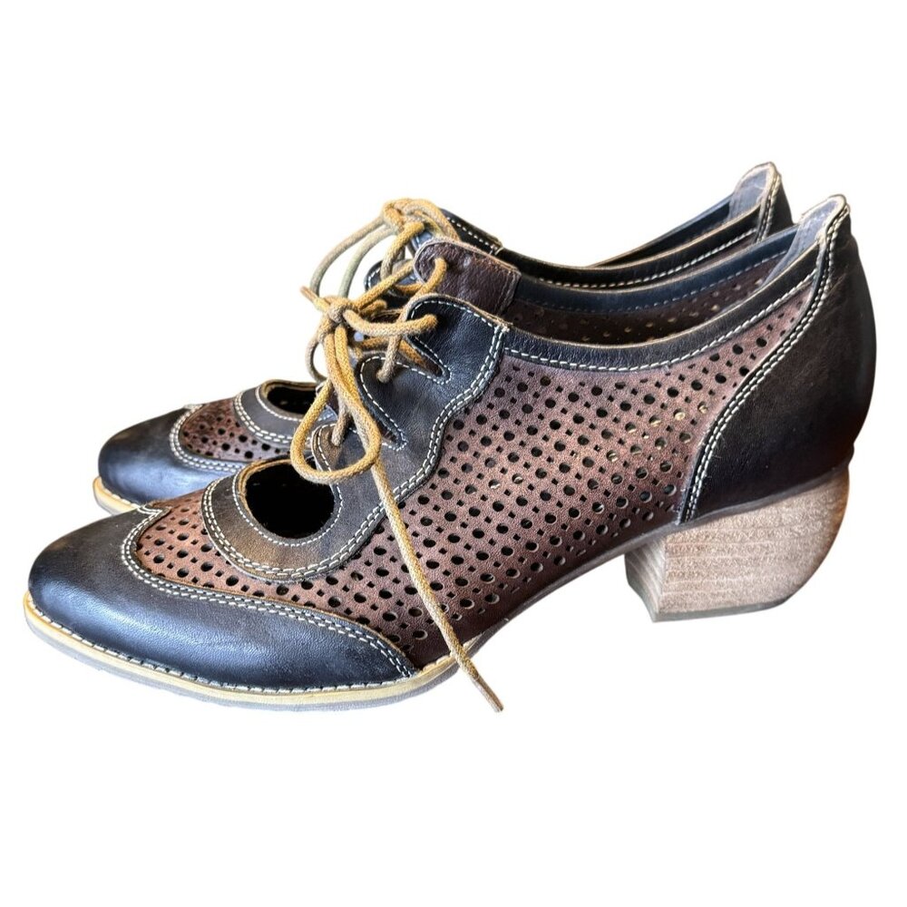 LArtiste By Spring Step Perforated Leather Lace-Up Oxford Heels - Picture 5 of 9